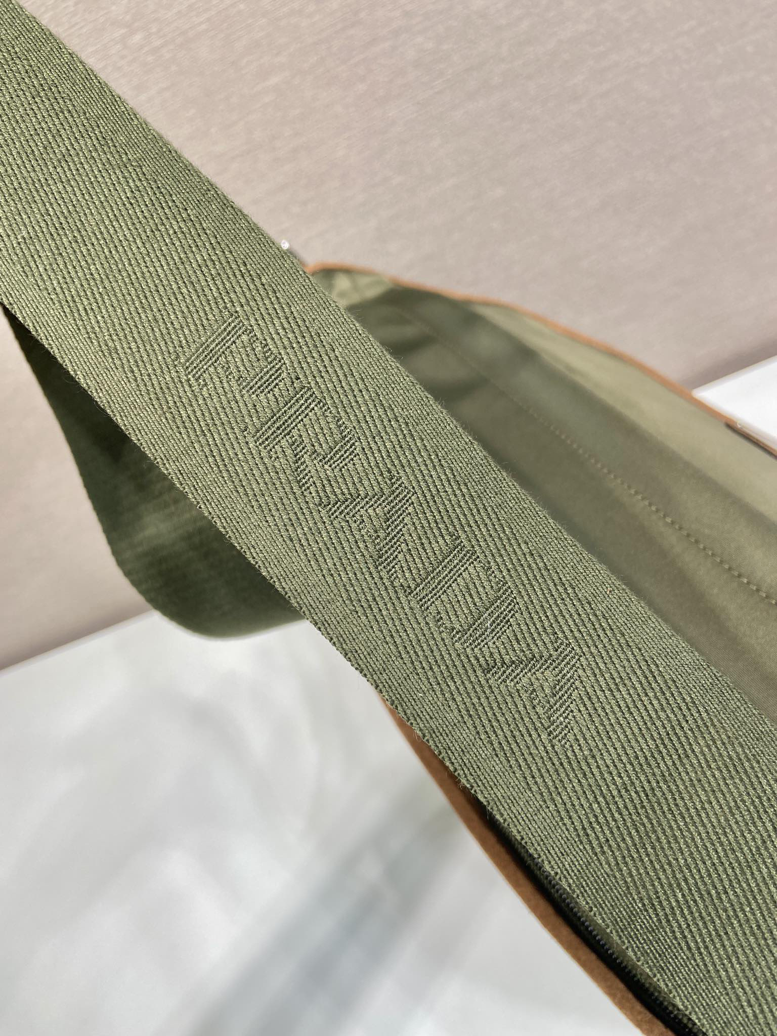 Prada New Large Messenger Bag 2VD052A