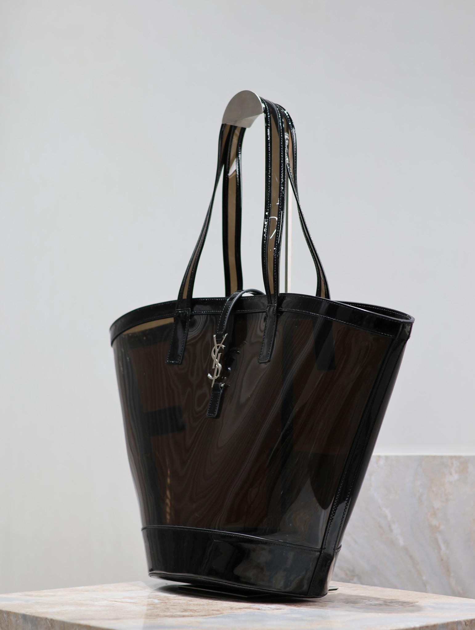 Yves Saint Laurent PANIER bucket bag 773697