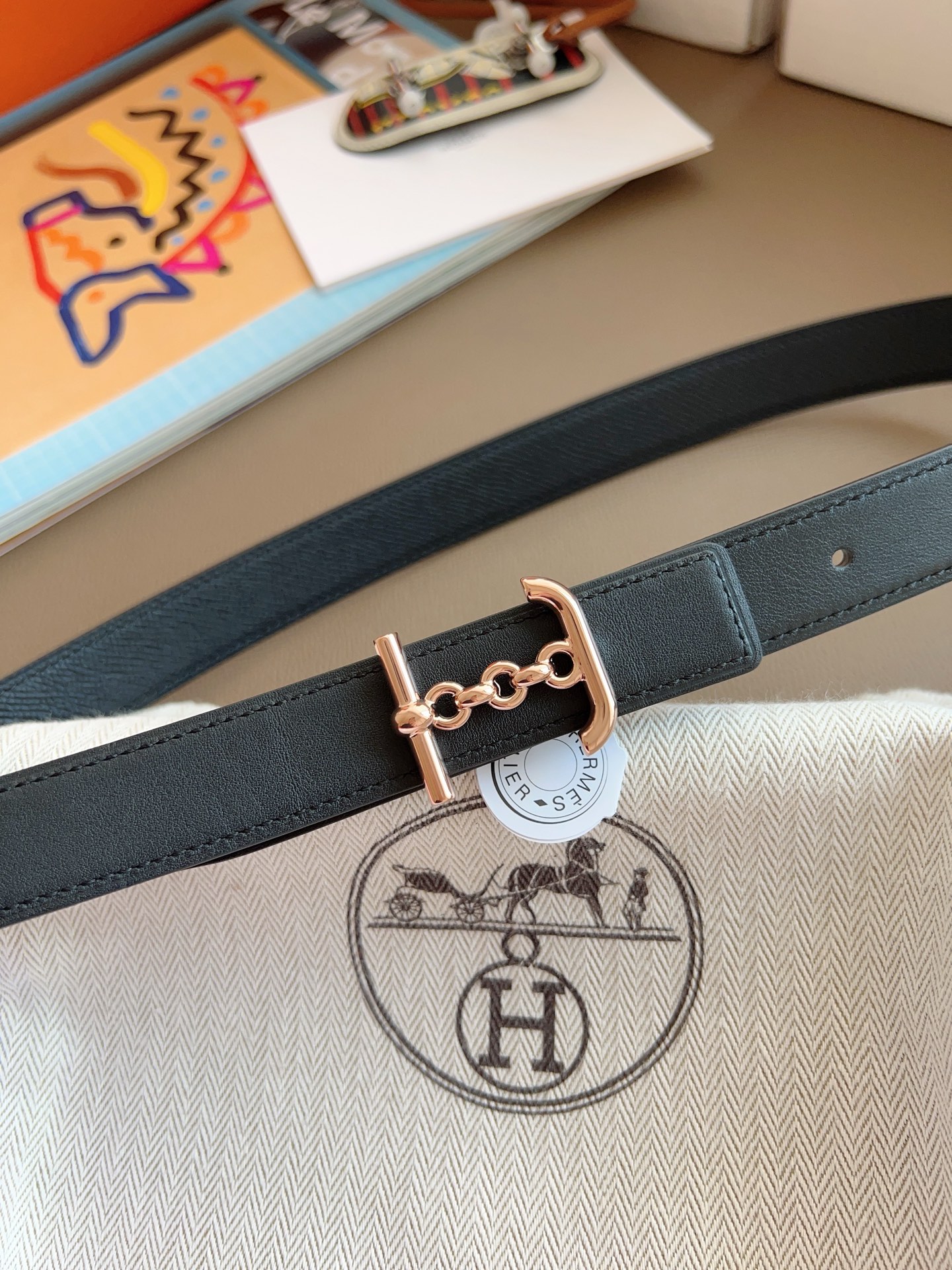 Hermès 2025 New Women's Double-Sided Belt 2.4cm Width