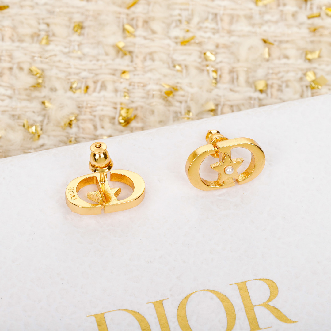 Dior star cd earrings