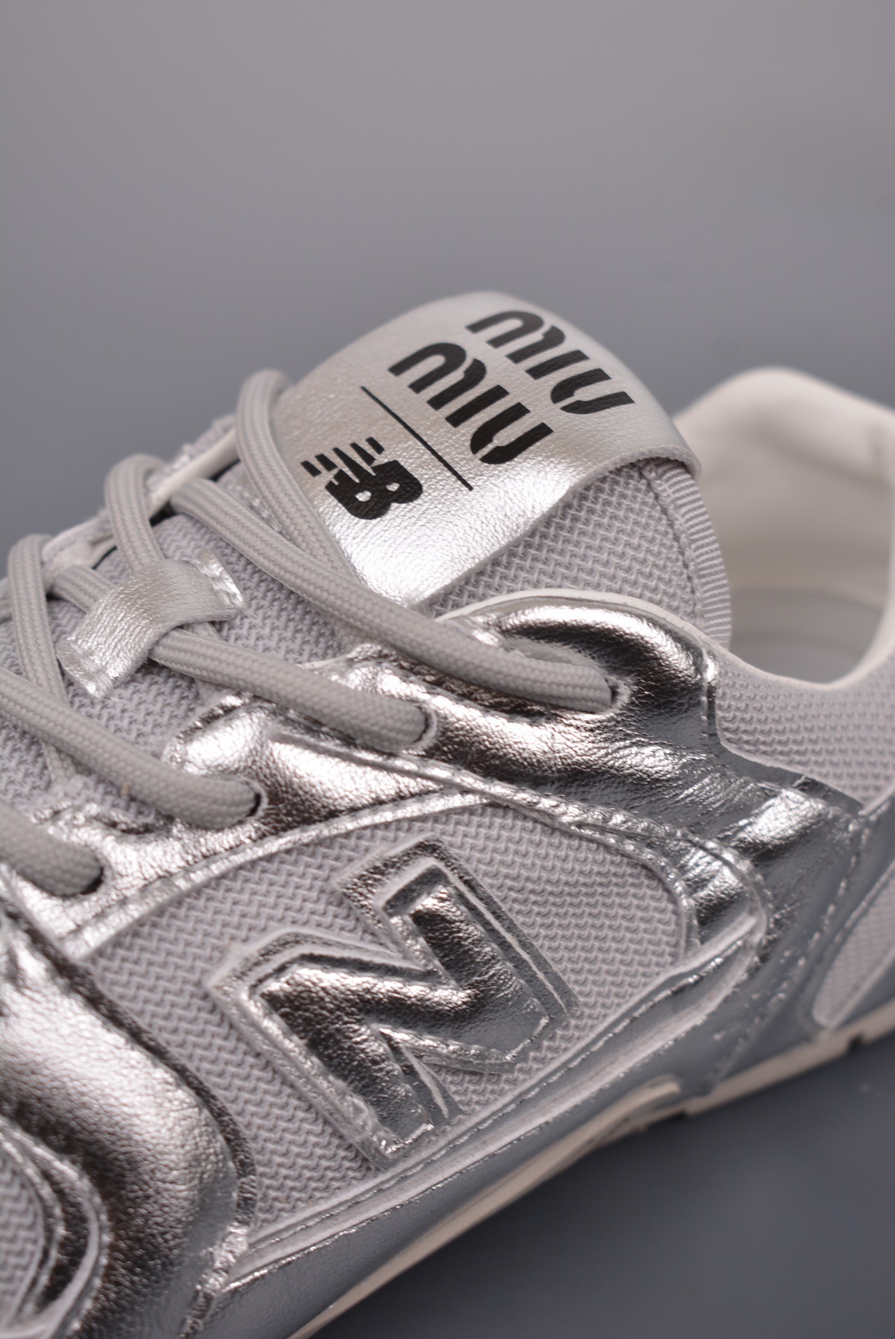 Miu Miu x New Balance 530 SL 