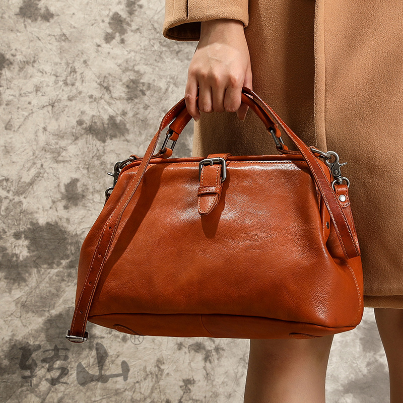 Vintage Manual Paint Vegetable-tanned Leather Doctor Bag