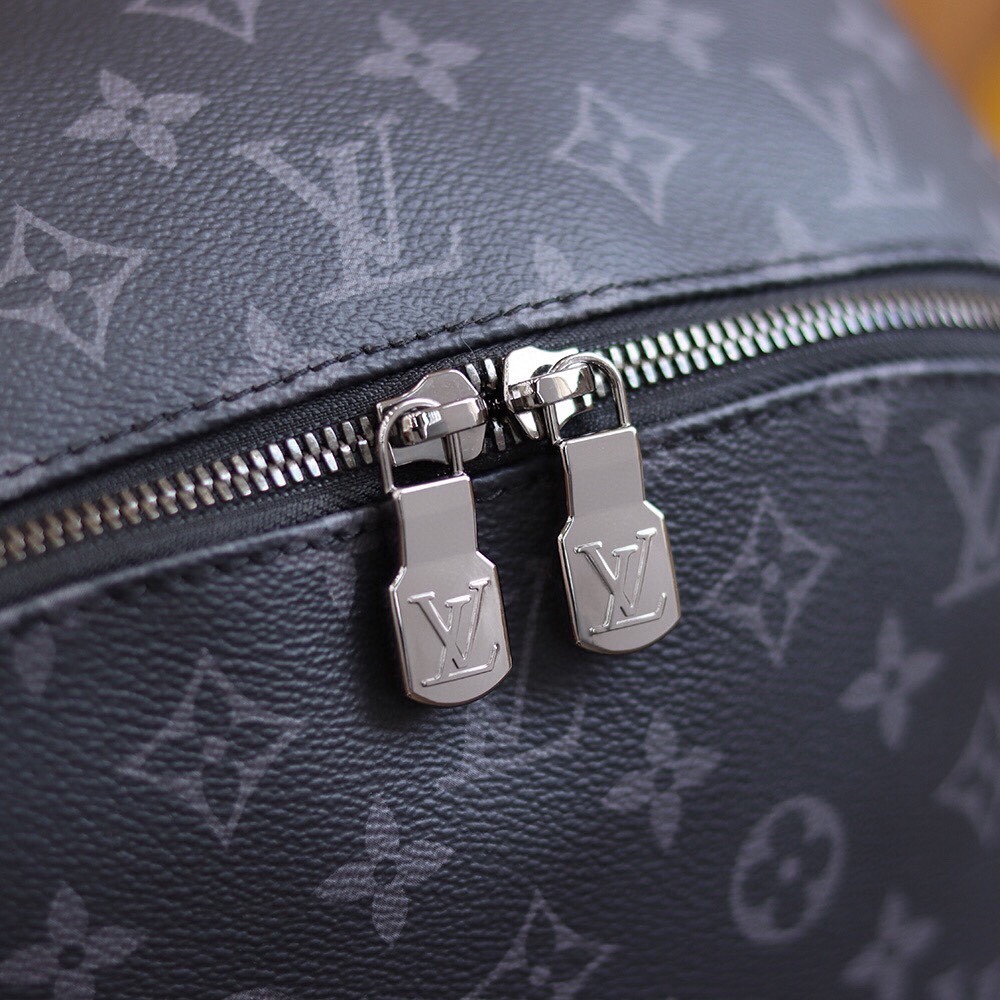 Louis Vuitton Discovery Backpack M43186