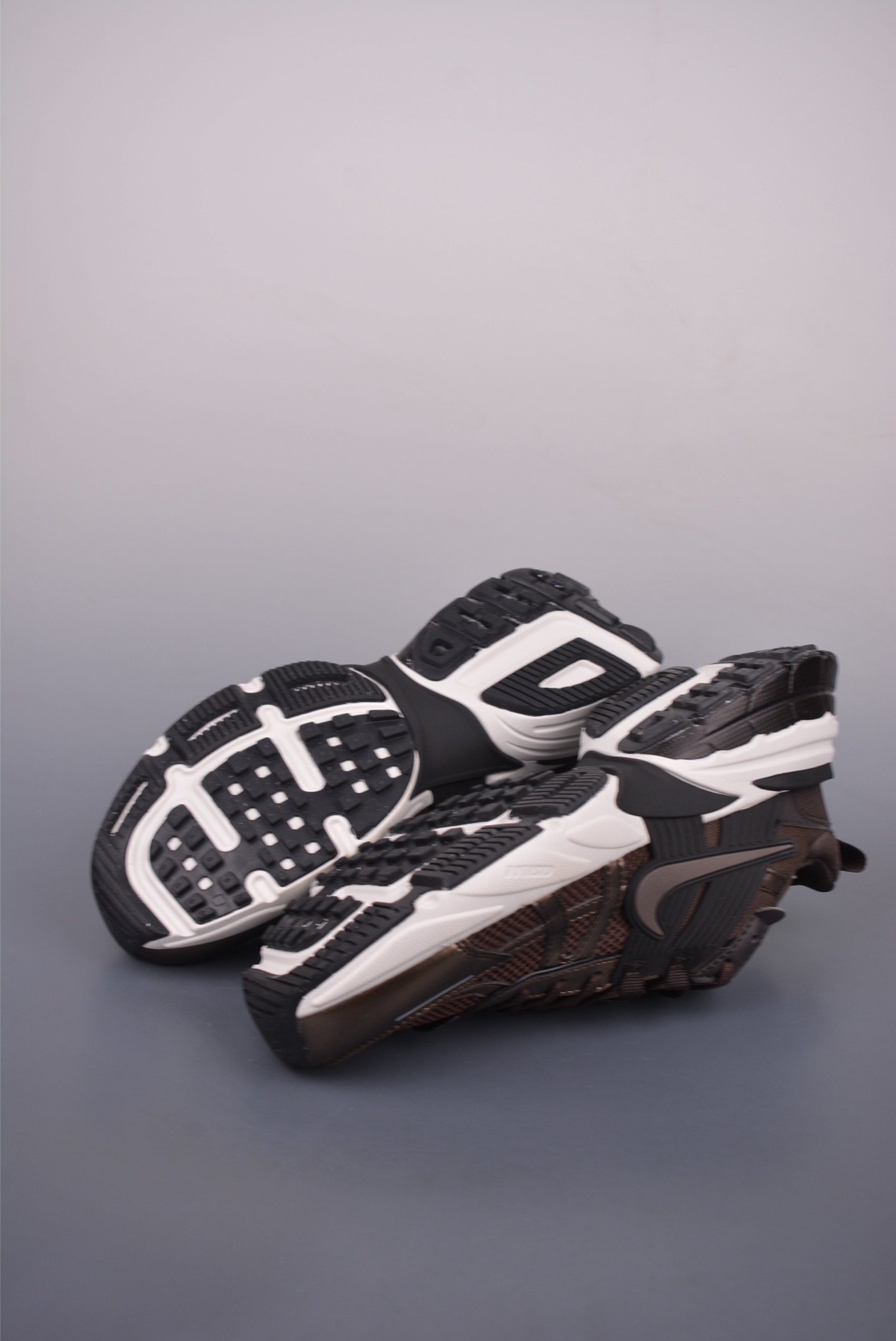Nike V2K Runtekk 