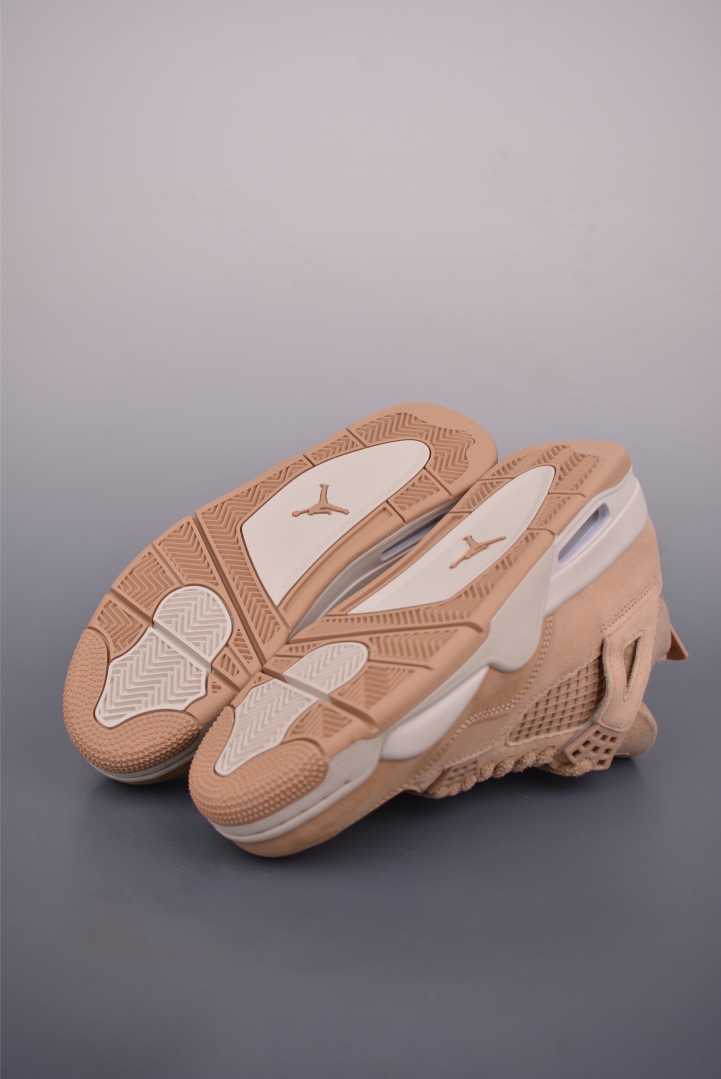 Air Jordan 4 Retro HV0823-200