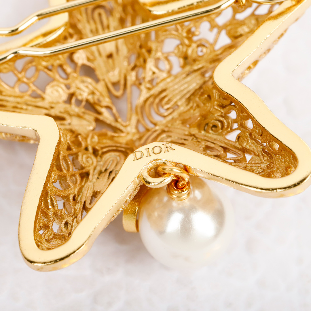 Dior Starfish CD Pearl Hairpin