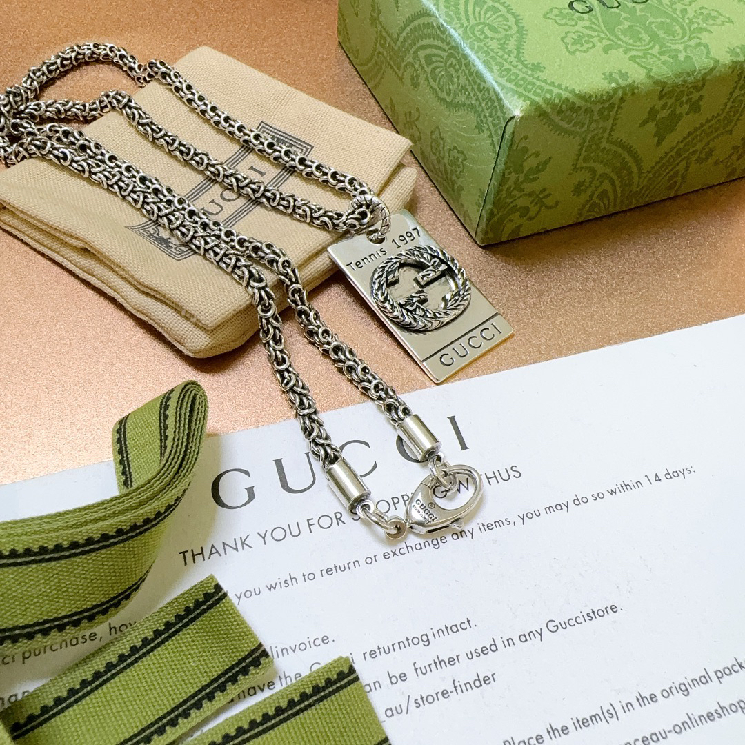 Gucci Anger Forest Series GG Embossed Square Plate Vintage Necklace