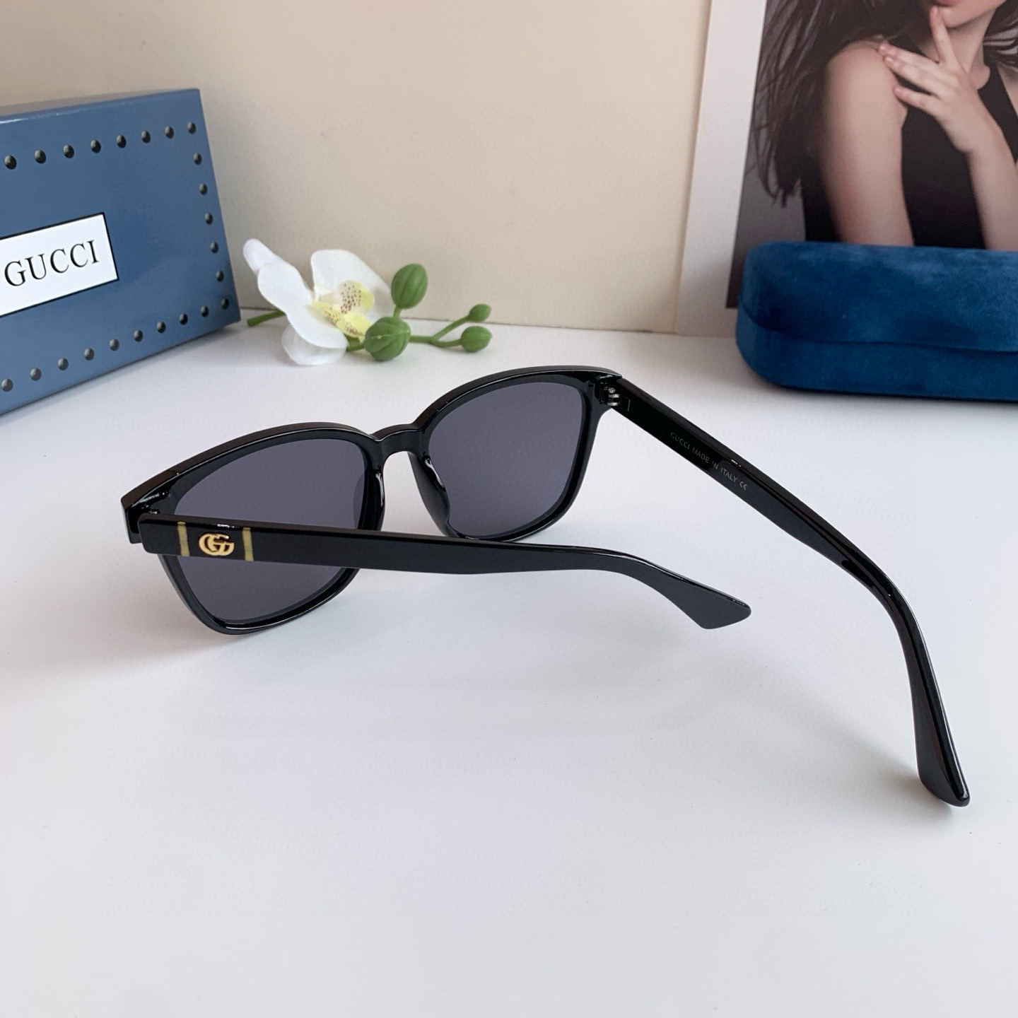 Gucci Round Frame Sunglasses