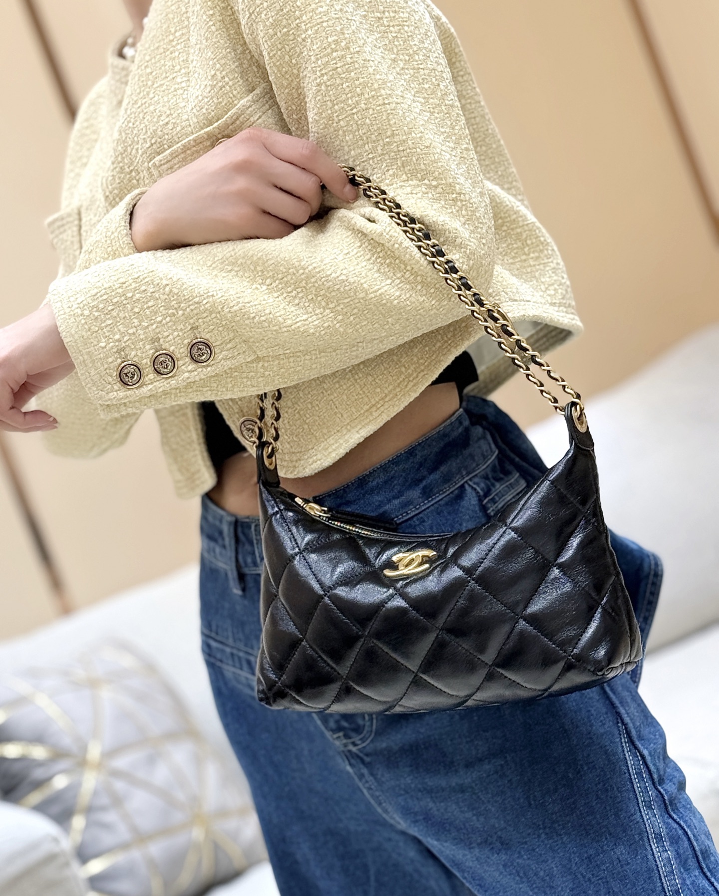 Chanel 25S spring and summer series hobo underarm bag AS5528 00118