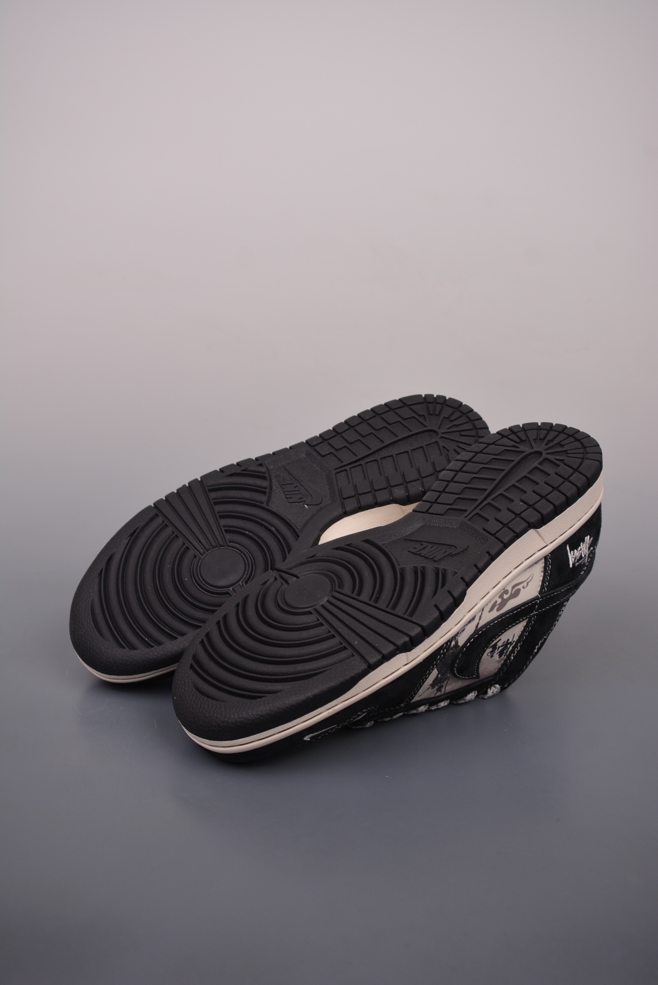 Stussy x Nike SB Dunk Low Black Myth Wu kong black and white embroidery