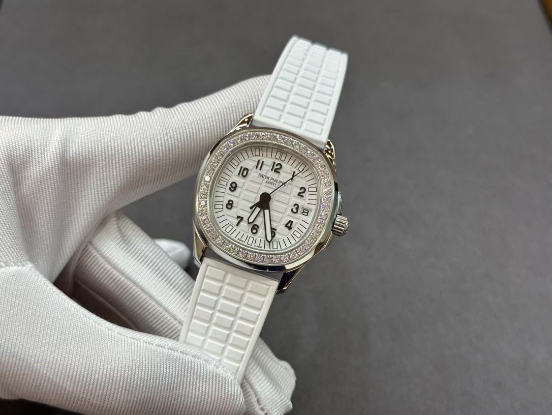 Patek Philippe Factory New AQUANAUT Series