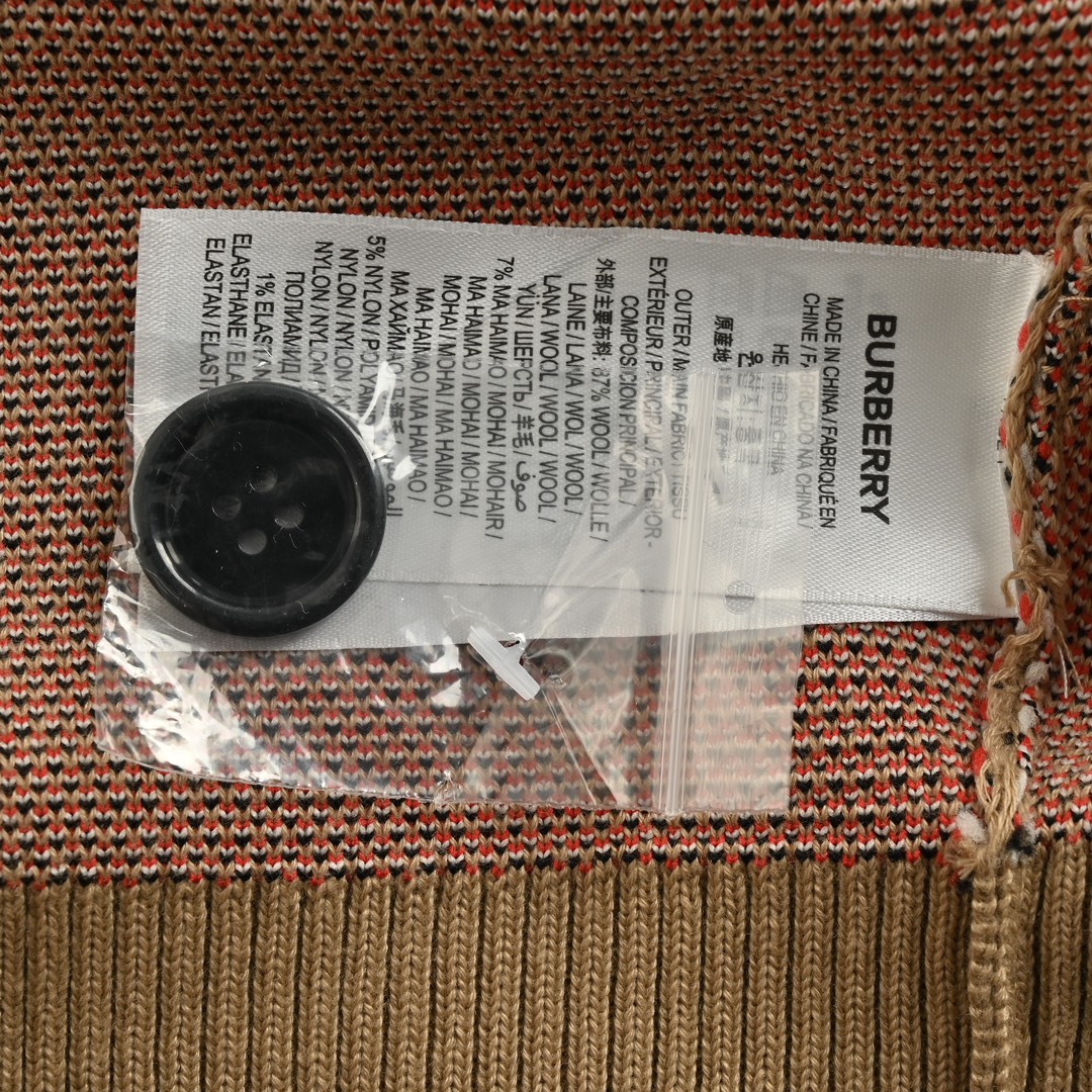 Burberry 24Fw Twill Check Knit Cardigan Sweater