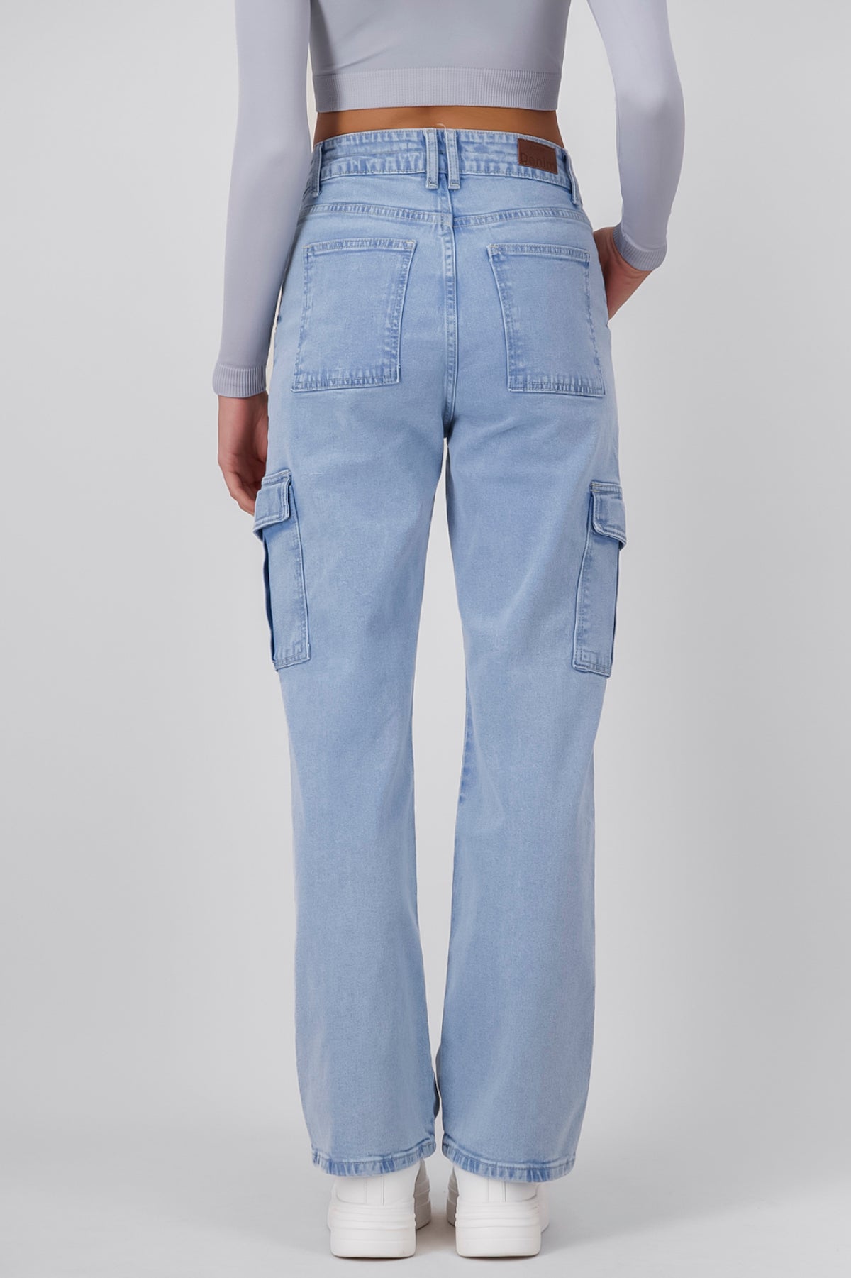 Cargo pocket jeans
