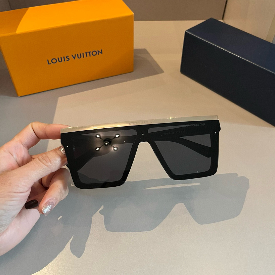 Louis Vuitton square-frame sunglasses