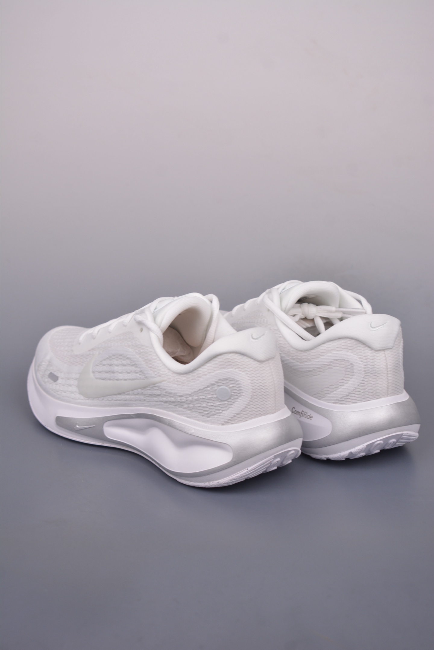 Nike Journey Run 2025 