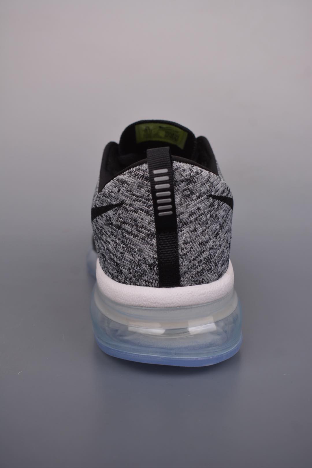 Nike Flyknit Air Max Oreo 620469-102