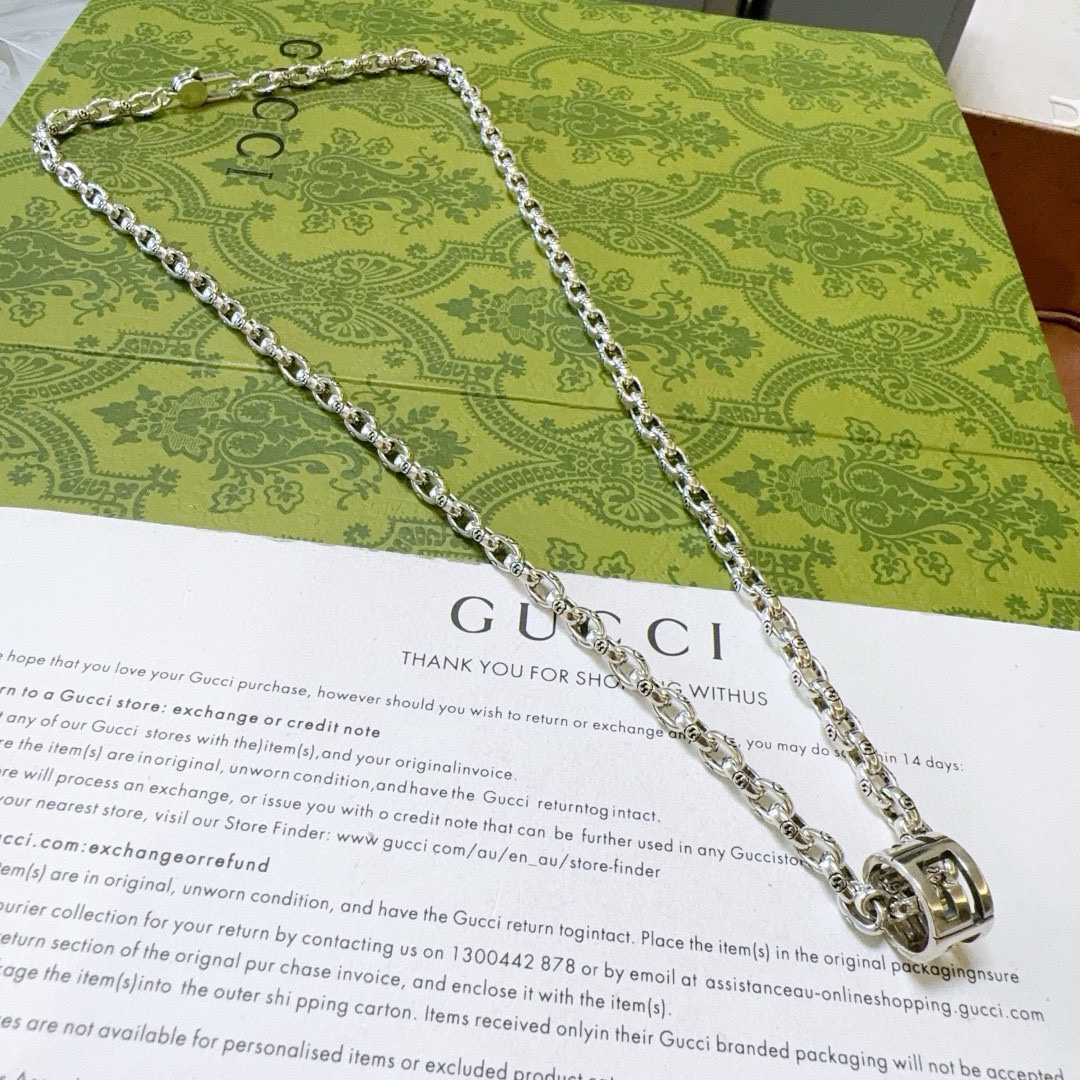 Gucci Anger Forest Series GG hollow ring chain necklace