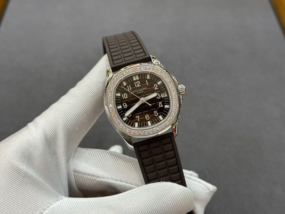 Patek Philippe Factory New AQUANAUT Series