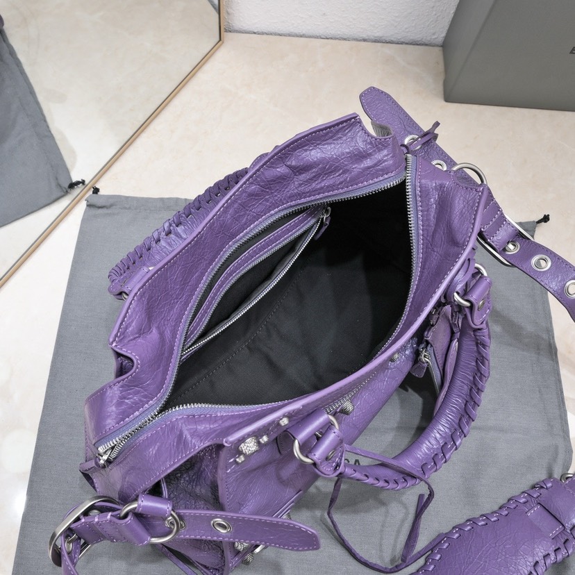 Balenciaga N​​​EO​ CAGOL​E​ Motorcycle​​Bag​​Medium