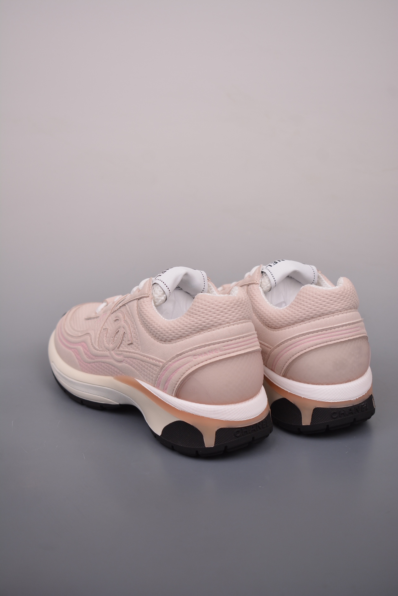 Chanel Cruise Logo Casual Low pink