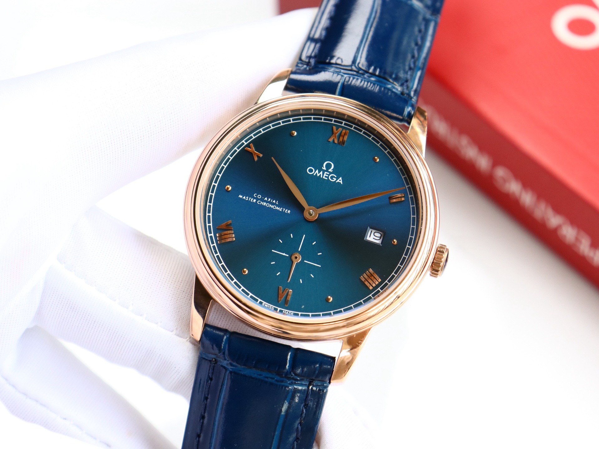 Omega De Ville series two-hand semi-mechanical men's watch