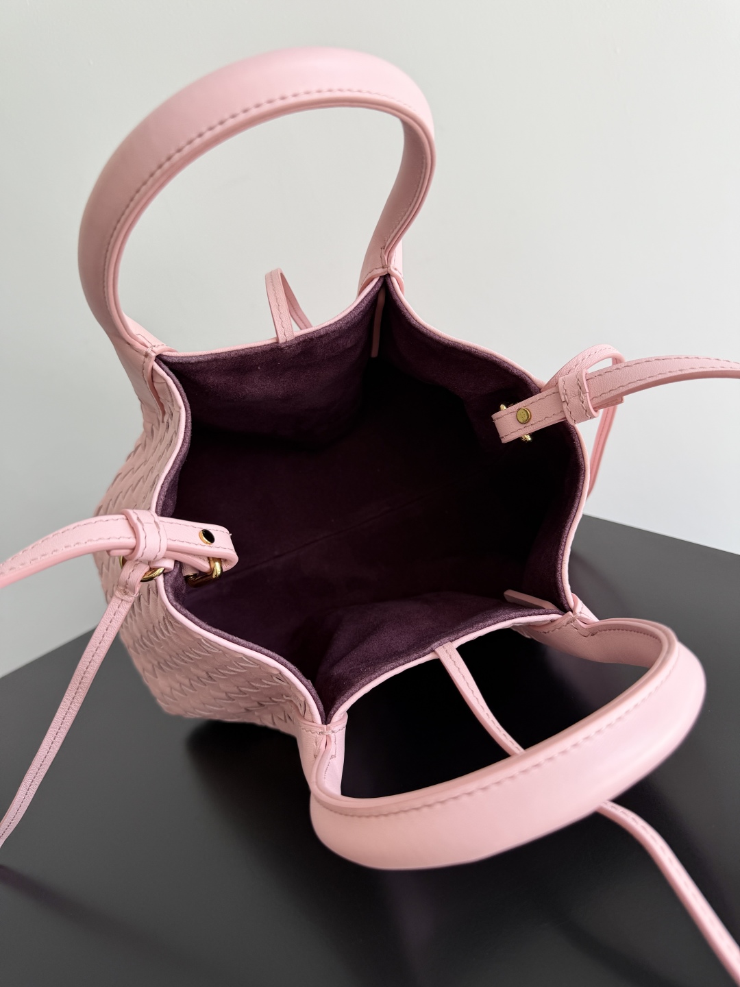 BOTTEGA VENETA 2025 PINACOTECA Small Bag 819004
