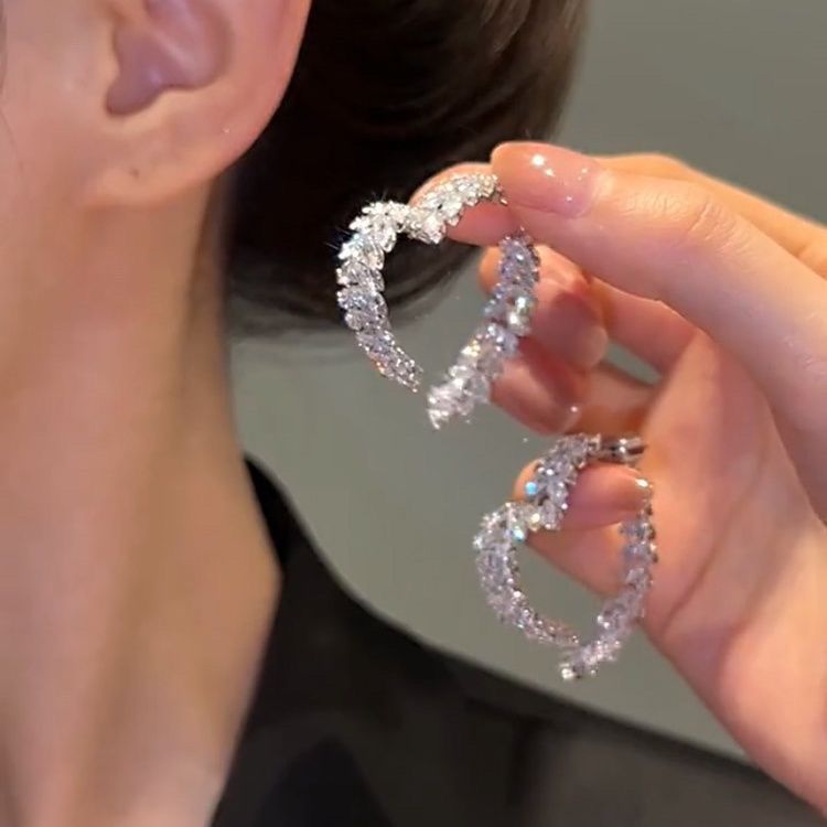 💎💎Super sparkling heart earrings front and back two wear light luxury versatile earrings