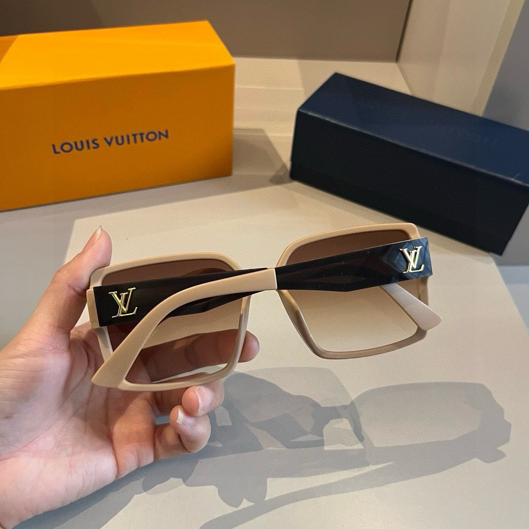 Louis Vuitton square-frame sunglasses