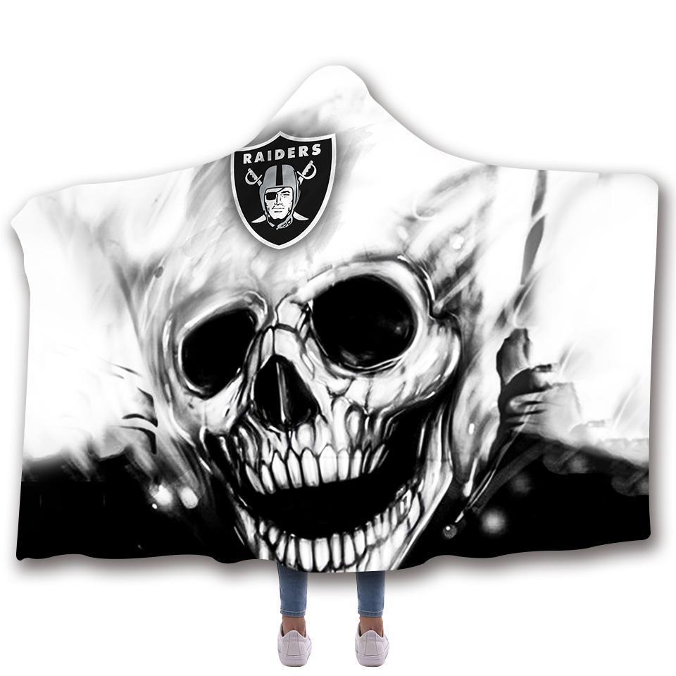 LAS VEGAS RAIDERS CLASSIC 3D HOODED BLANKET