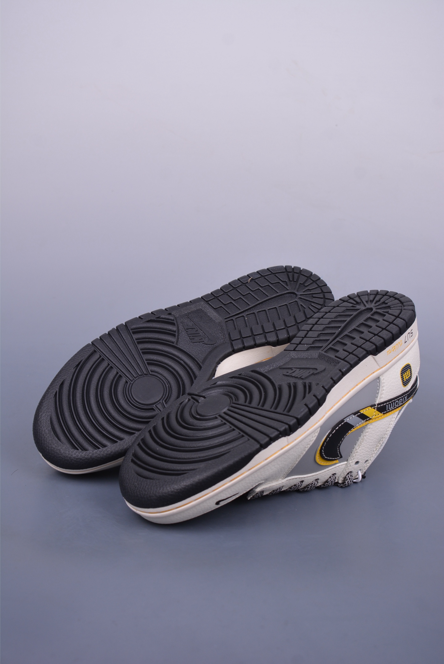 Lei Jun Xiaomi su7 x Nike SB Dunk Low sports shoes gray black and yellow XX3168-166