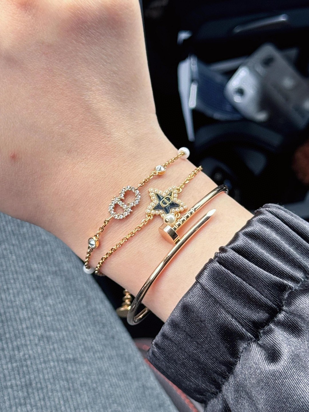 Dior black five-pointed star bracelet