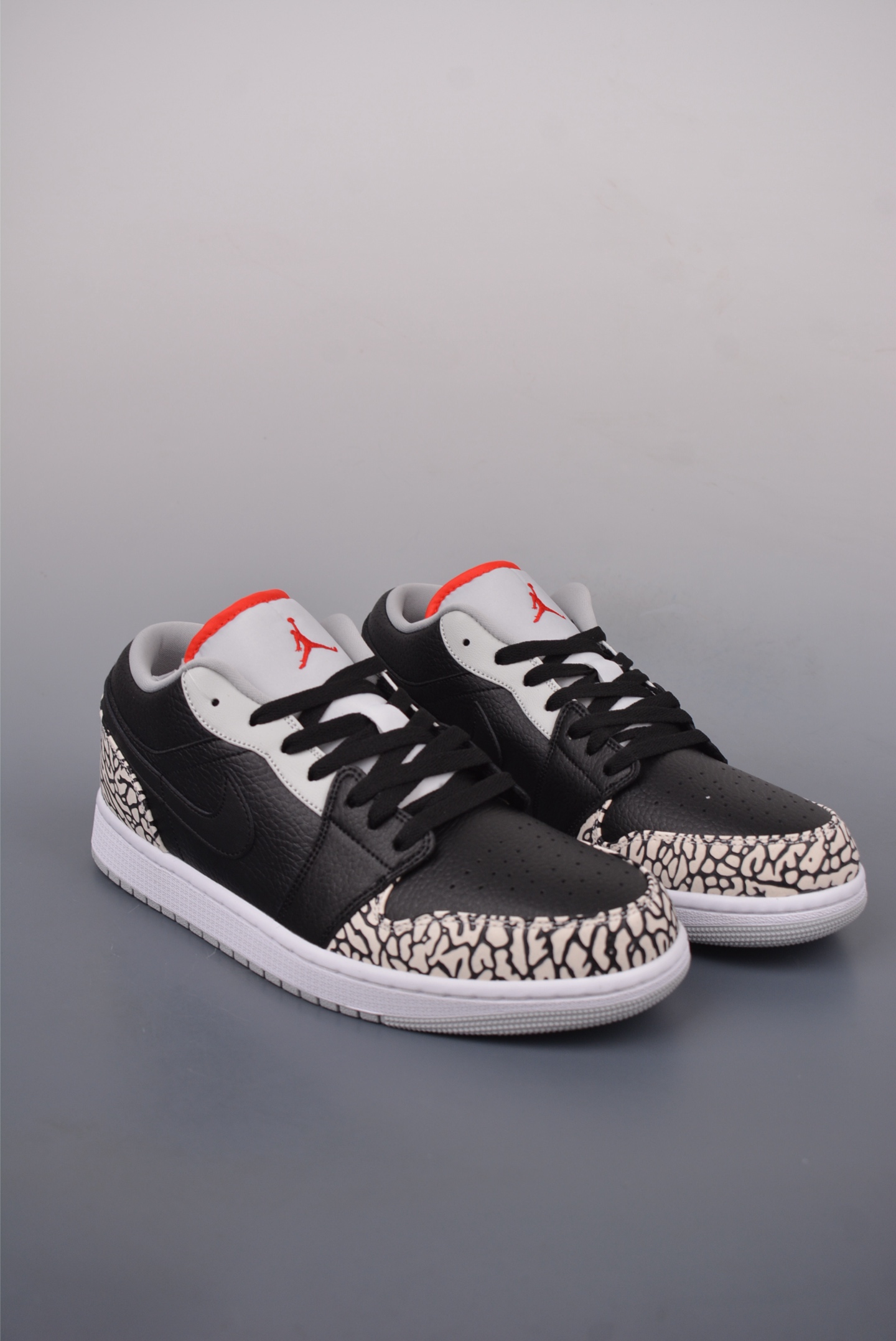 Nike Air Jordan 1 Low 