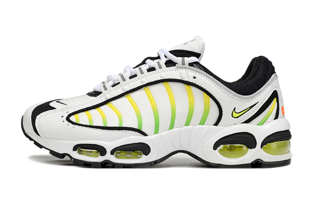 Air Max TailWind 4