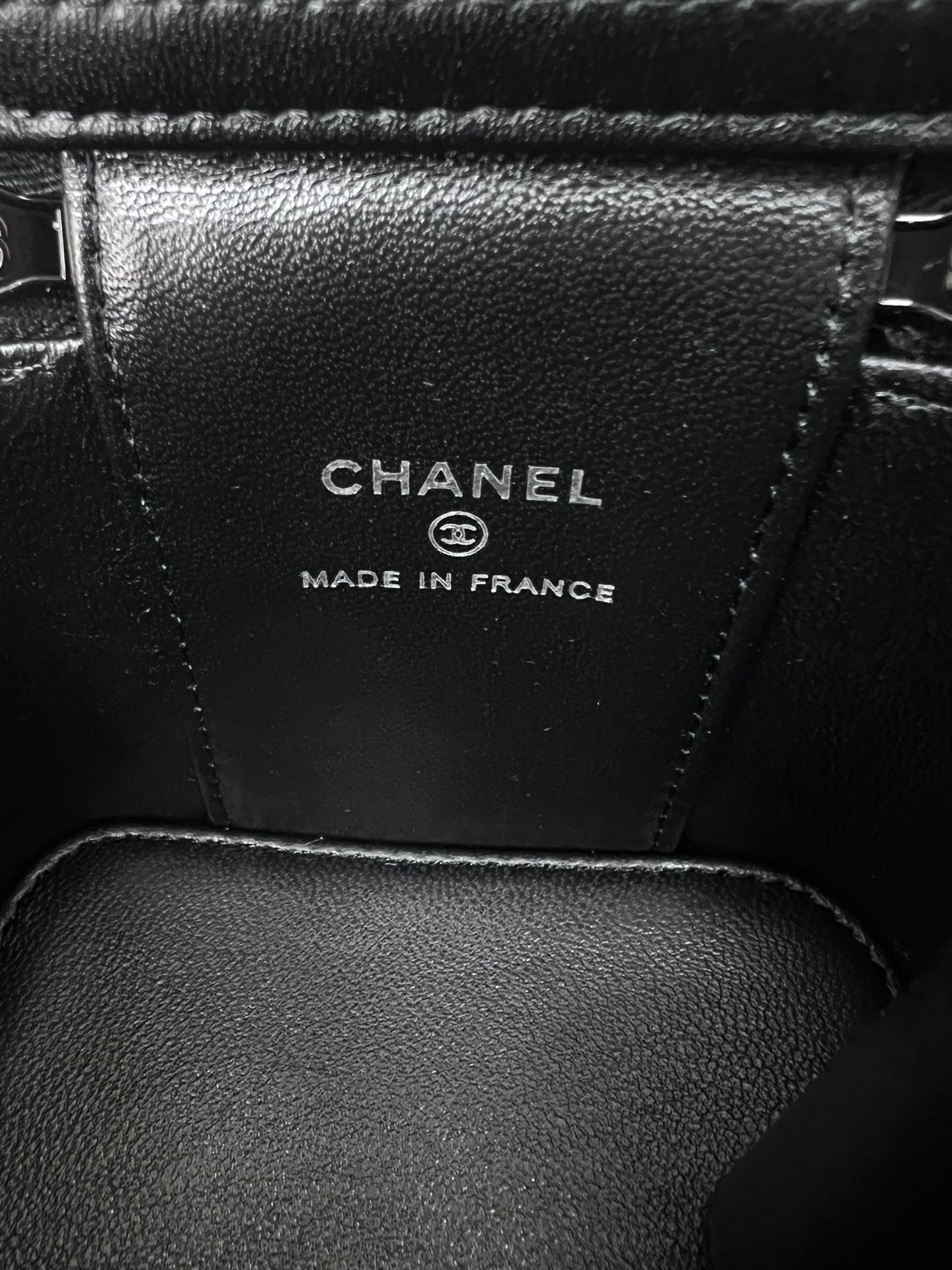 Chanel 24A Tote Box Bag AP2198