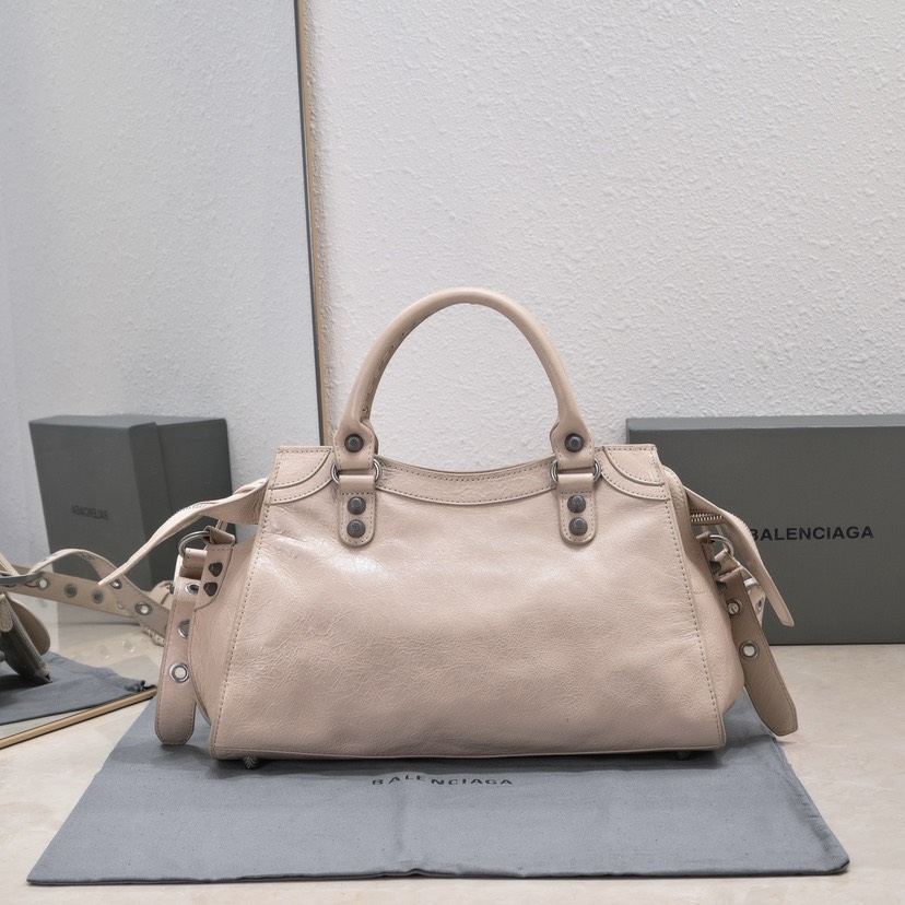 Balenciaga N​​​EO​ CAGOL​E​ Motorcycle​​Bag​​Medium
