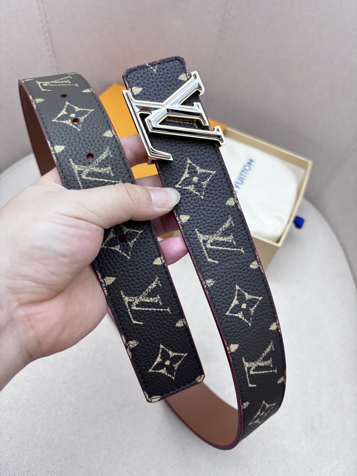 Louis Vuitton Lychee Print Double-Sided Men's Belt, 4CM Width