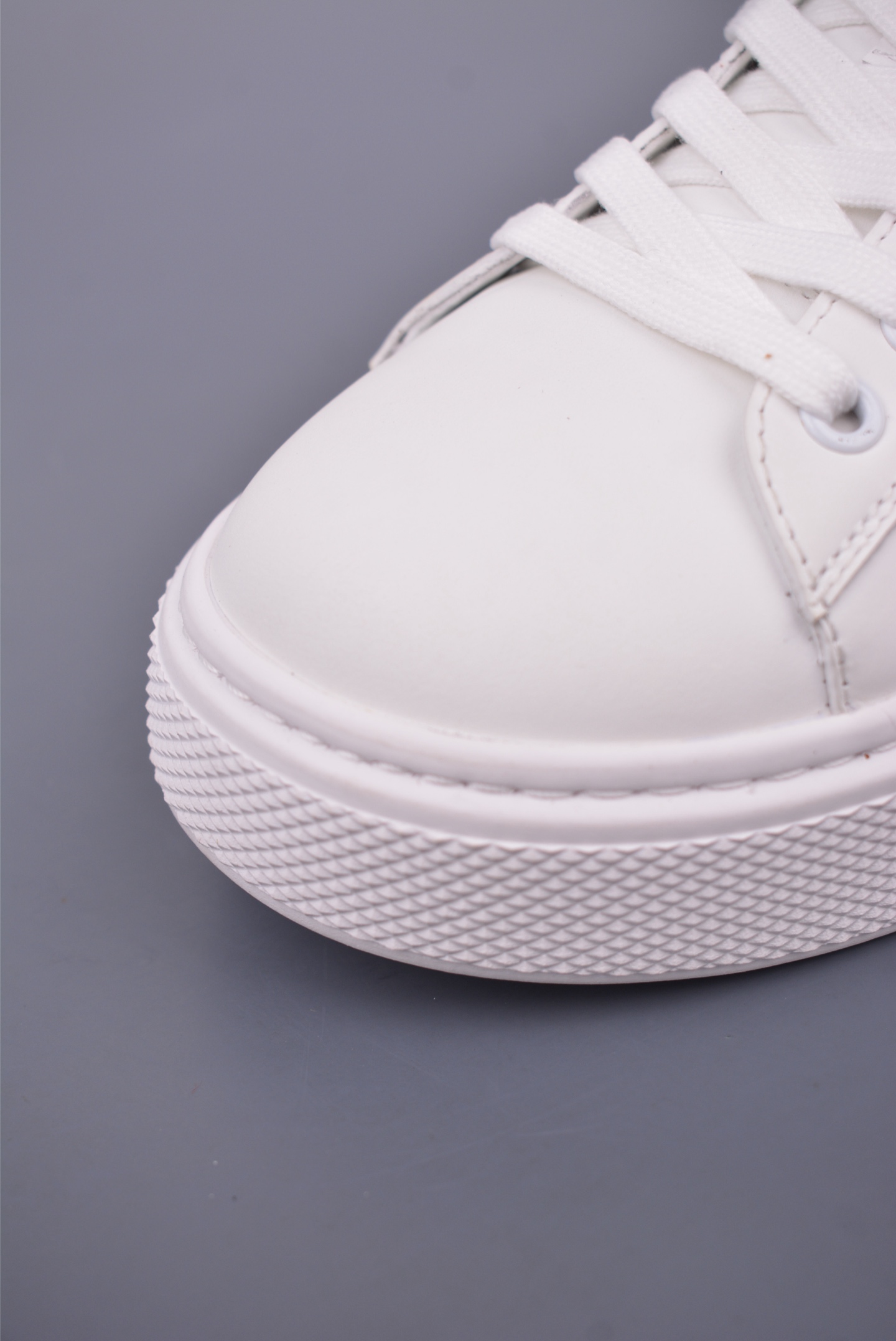 Prada Logo Lace-Up Casual Shoes for Men 3D928M