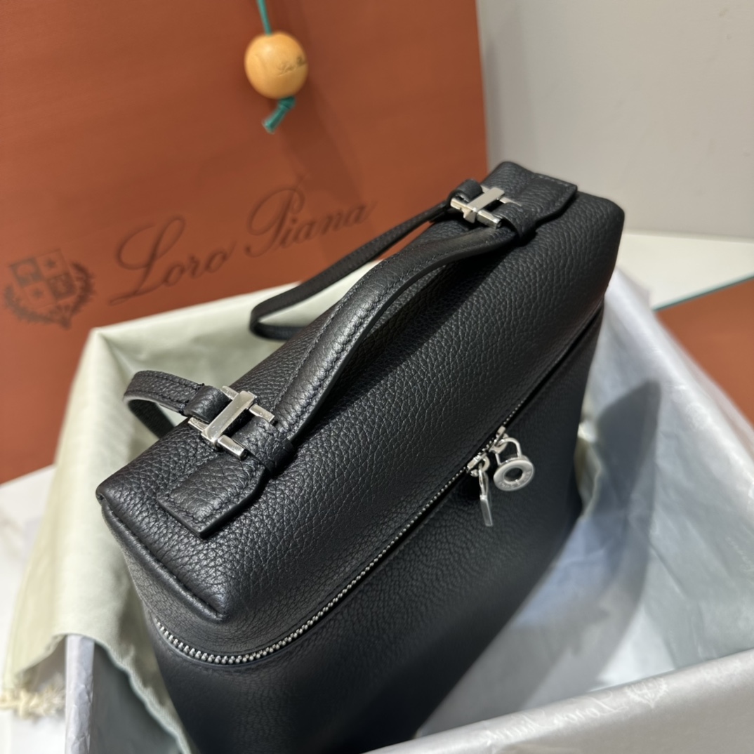 Loro Piana Extra pocket L23.5 backpack