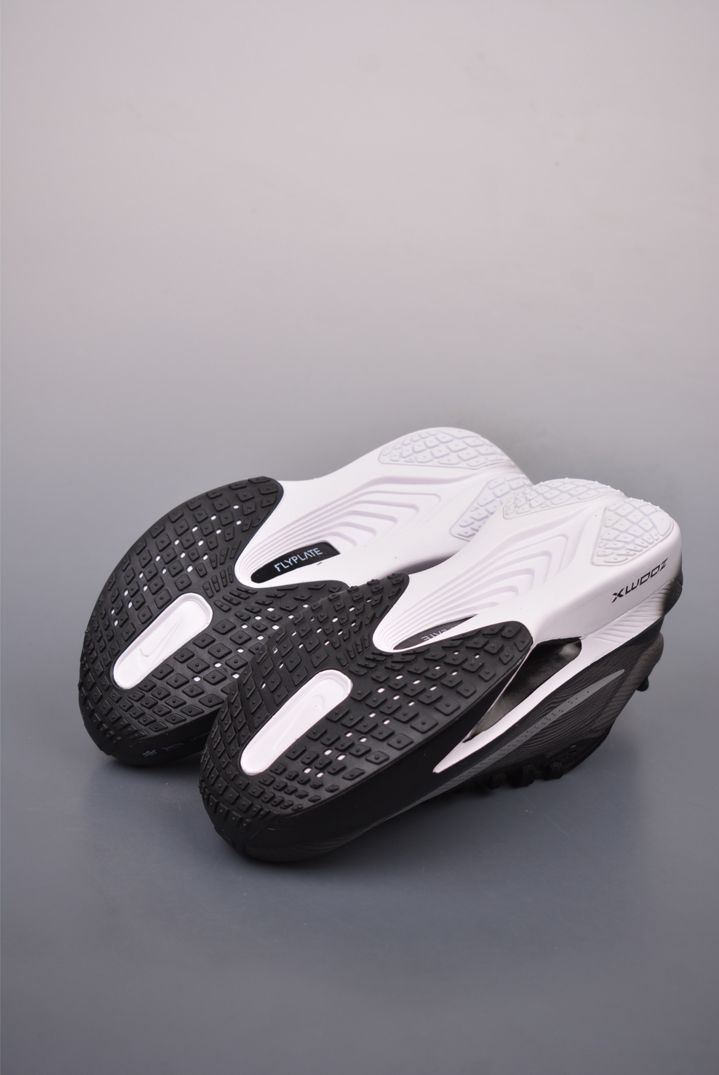 Nike Zoom Fly 6 Black and White FN8455-001