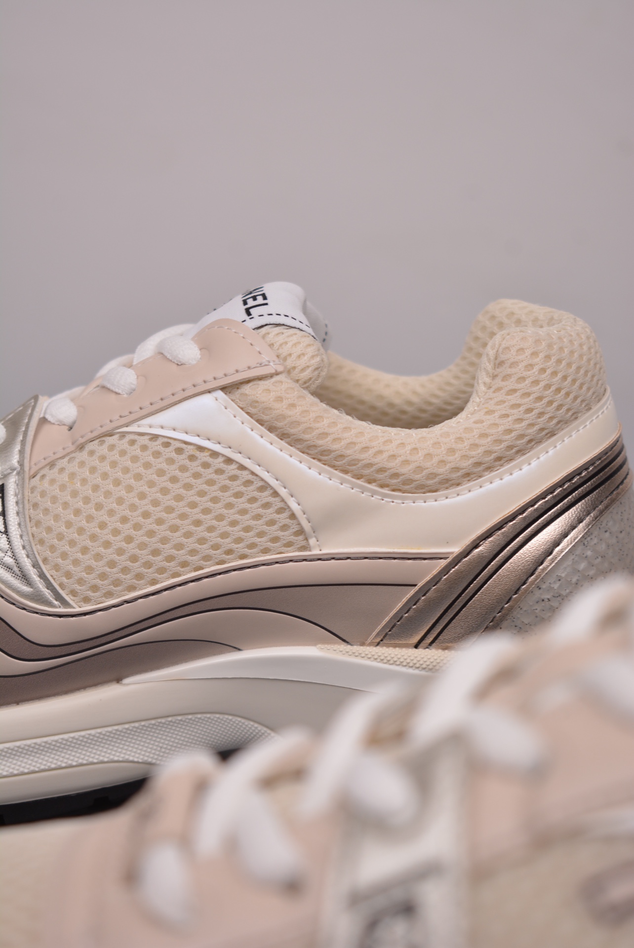 Chanel Cruise Logo Casual Low off white