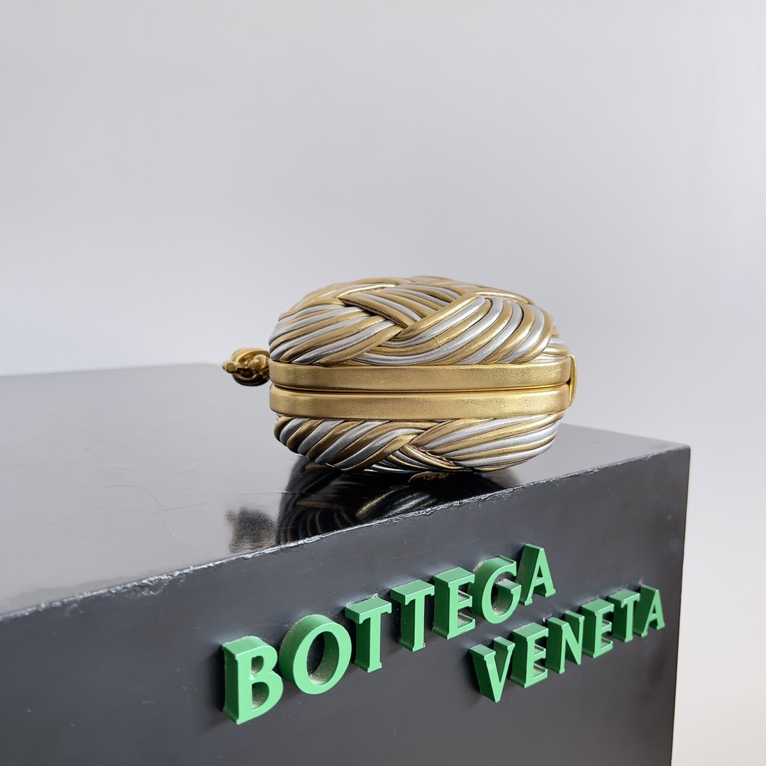 Bottega Veneta Kont Evening Bag 804532