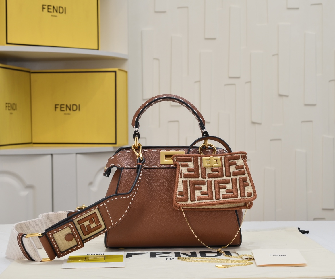 FENDI ekaboo ISeeU medium handbag 3309