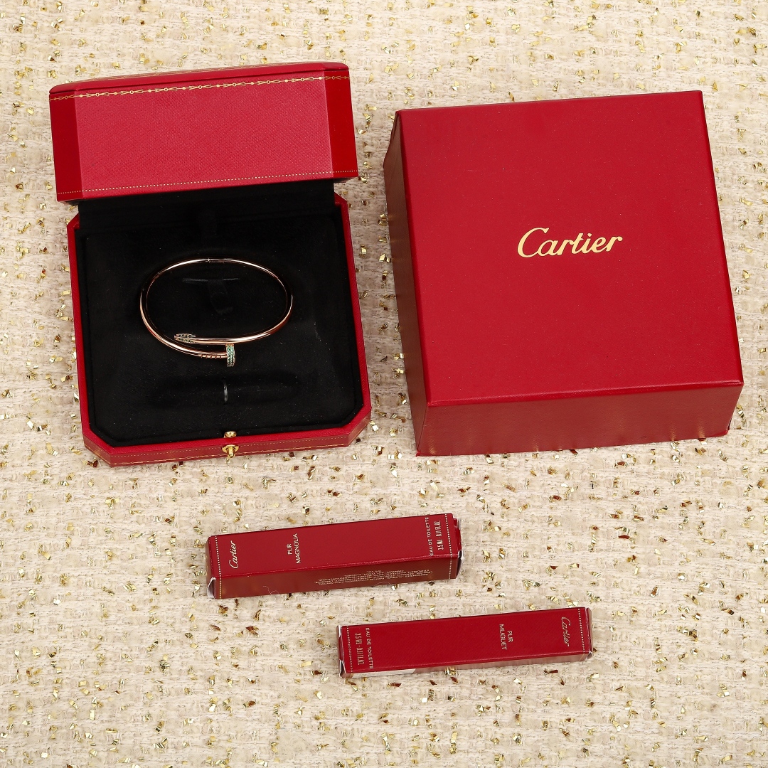 Cartier thick version head and tail diamond version bracelet