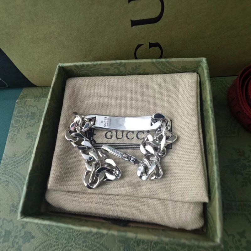 Gucci Skull Flat Chain Bracelet