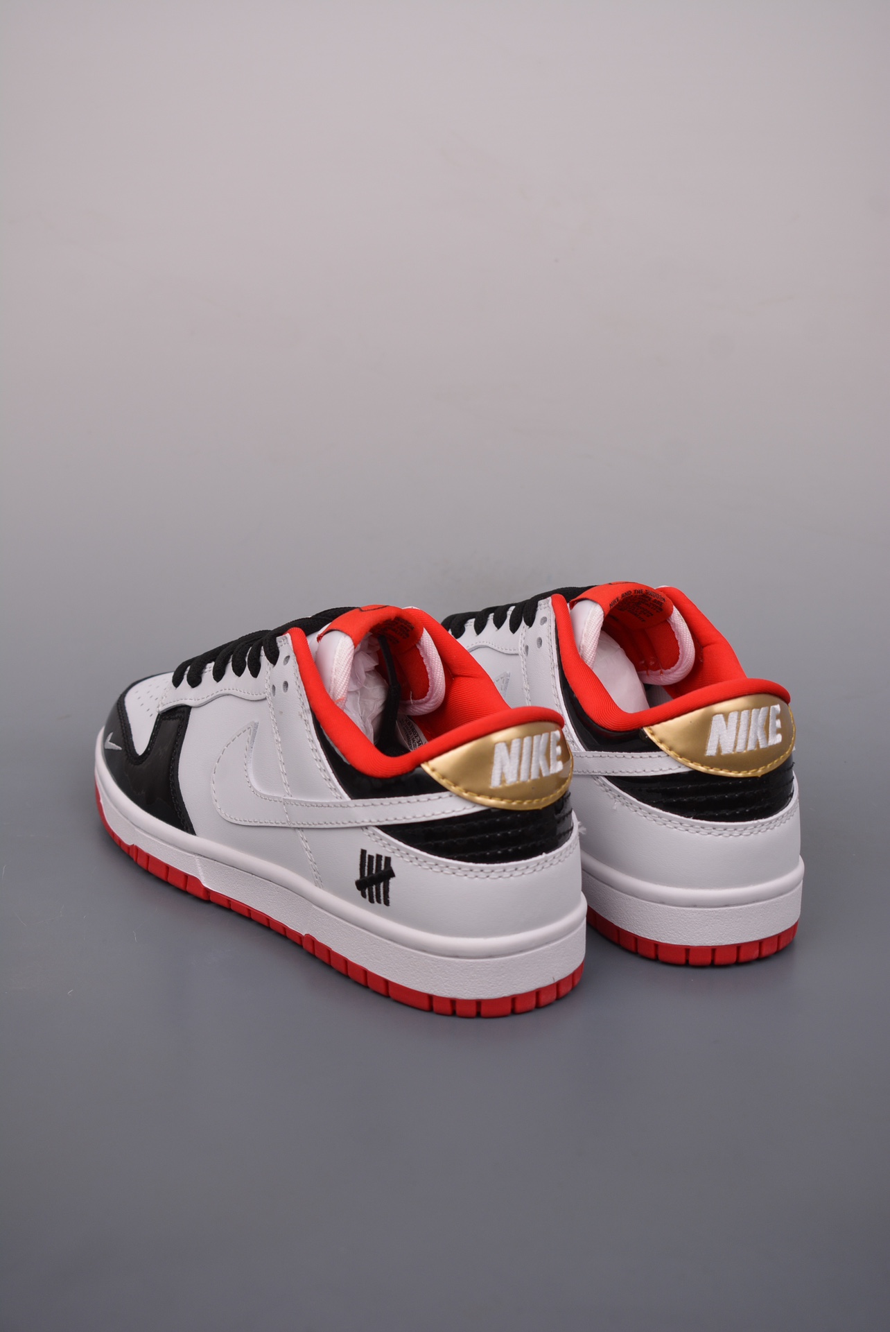UNDEFEATED x Nike By You SB Dunk Low Retro black and white XB3802-349