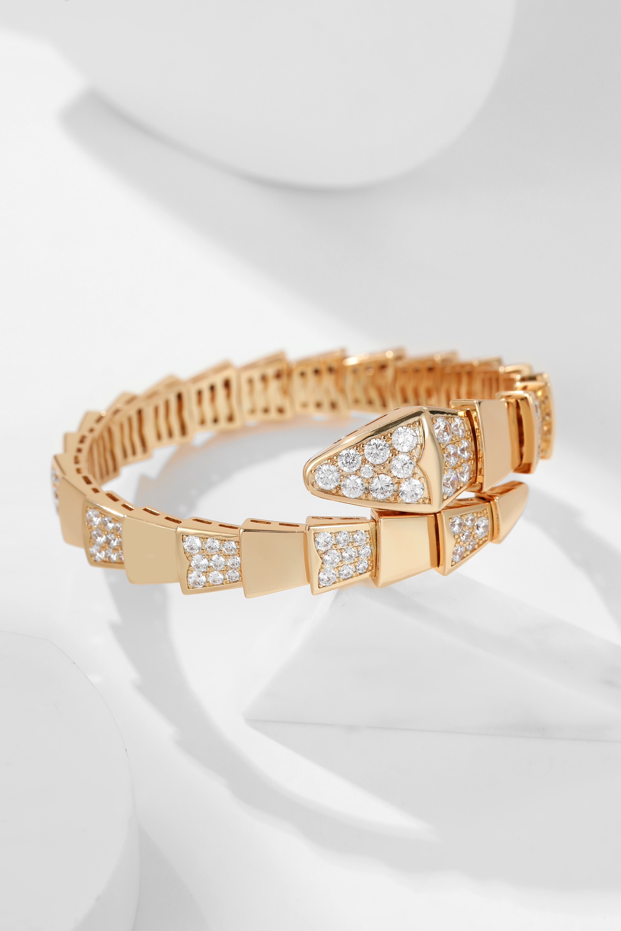 Bulgari Bulgari snake-shaped diamond bracelet