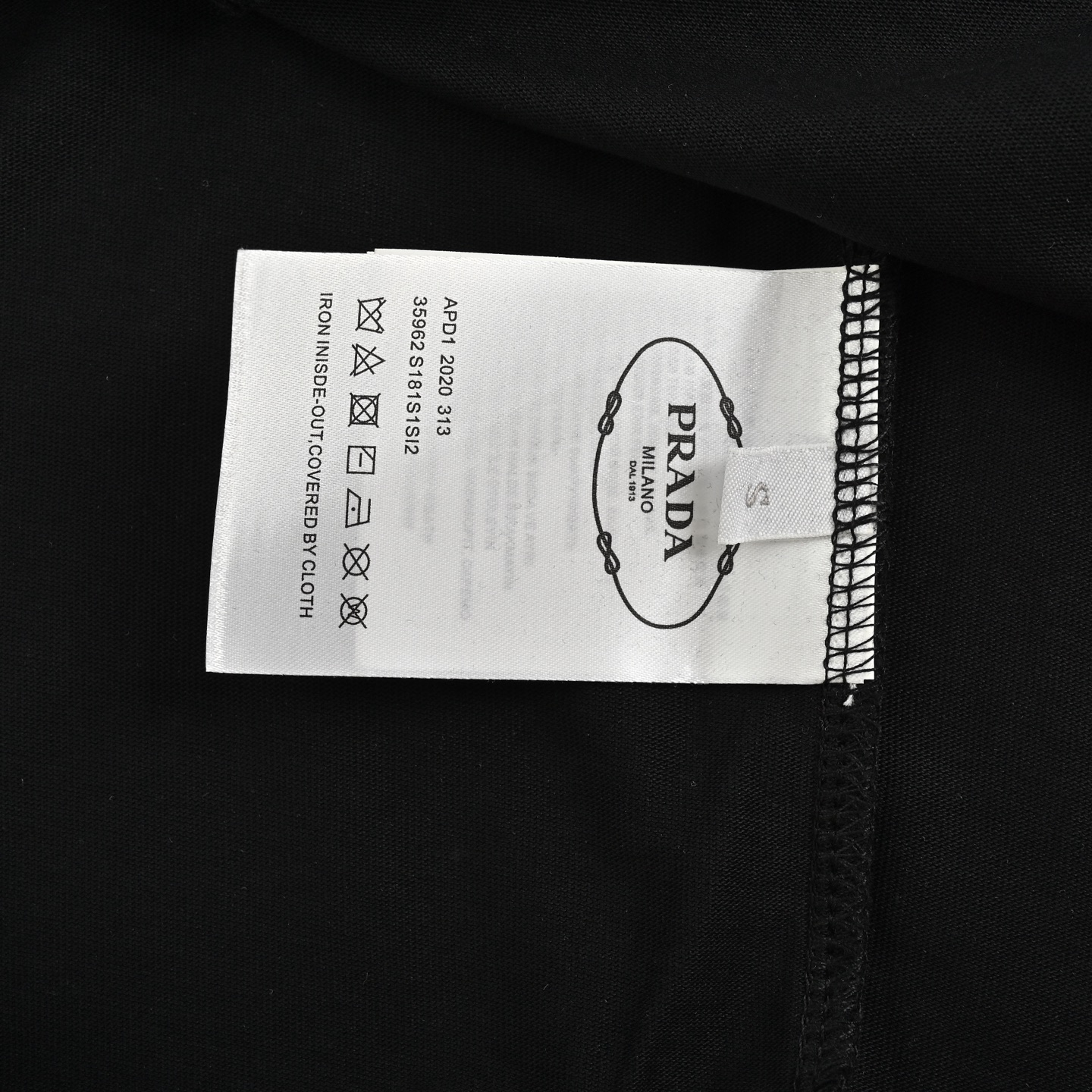 Prada 25ss nylon pocket triangle logo short sleeve