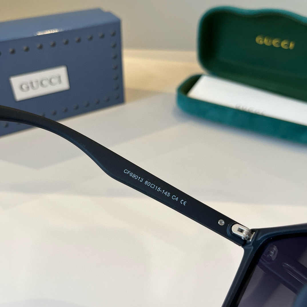 Gucci Square Frame Sunglasses