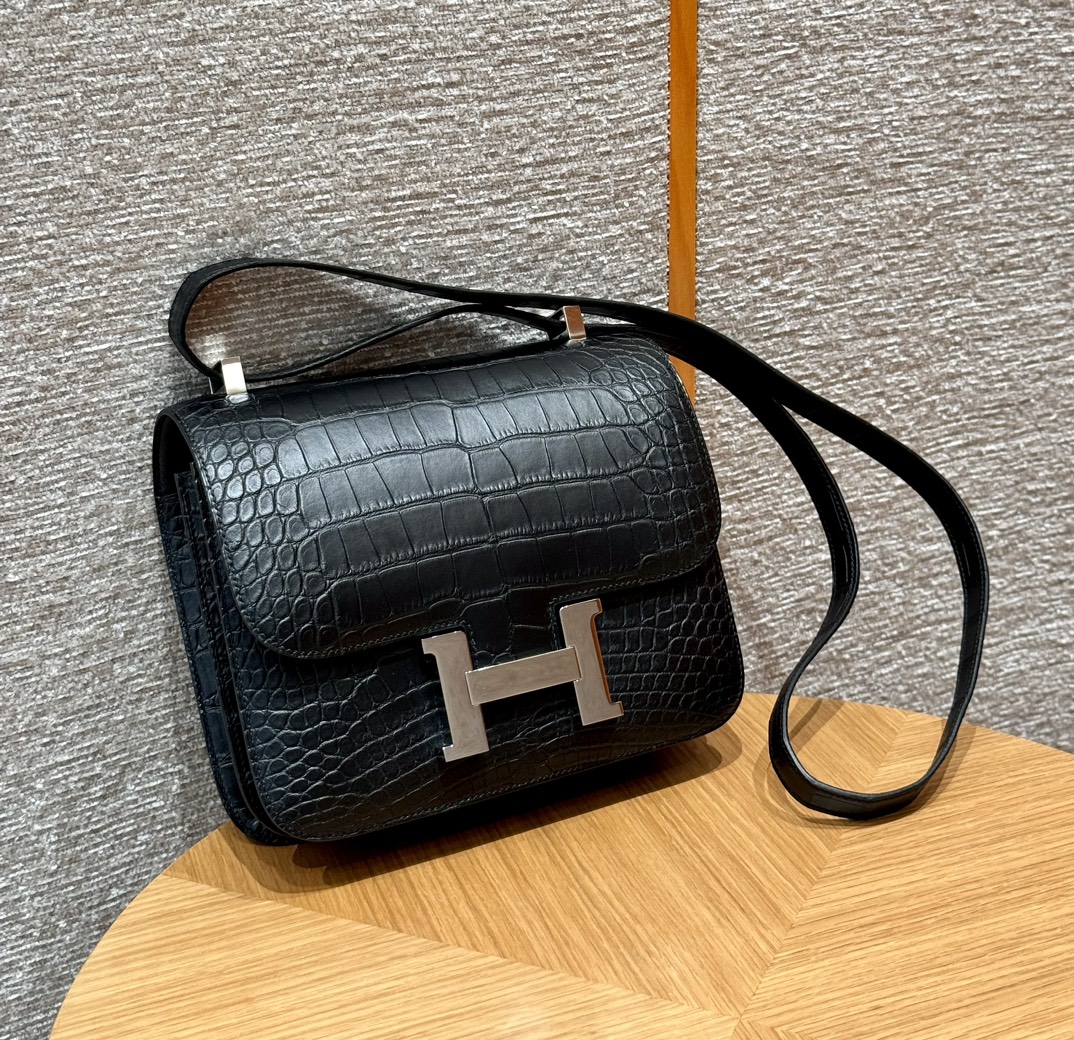 Hermès Constance ck89Black (Handmade to order)