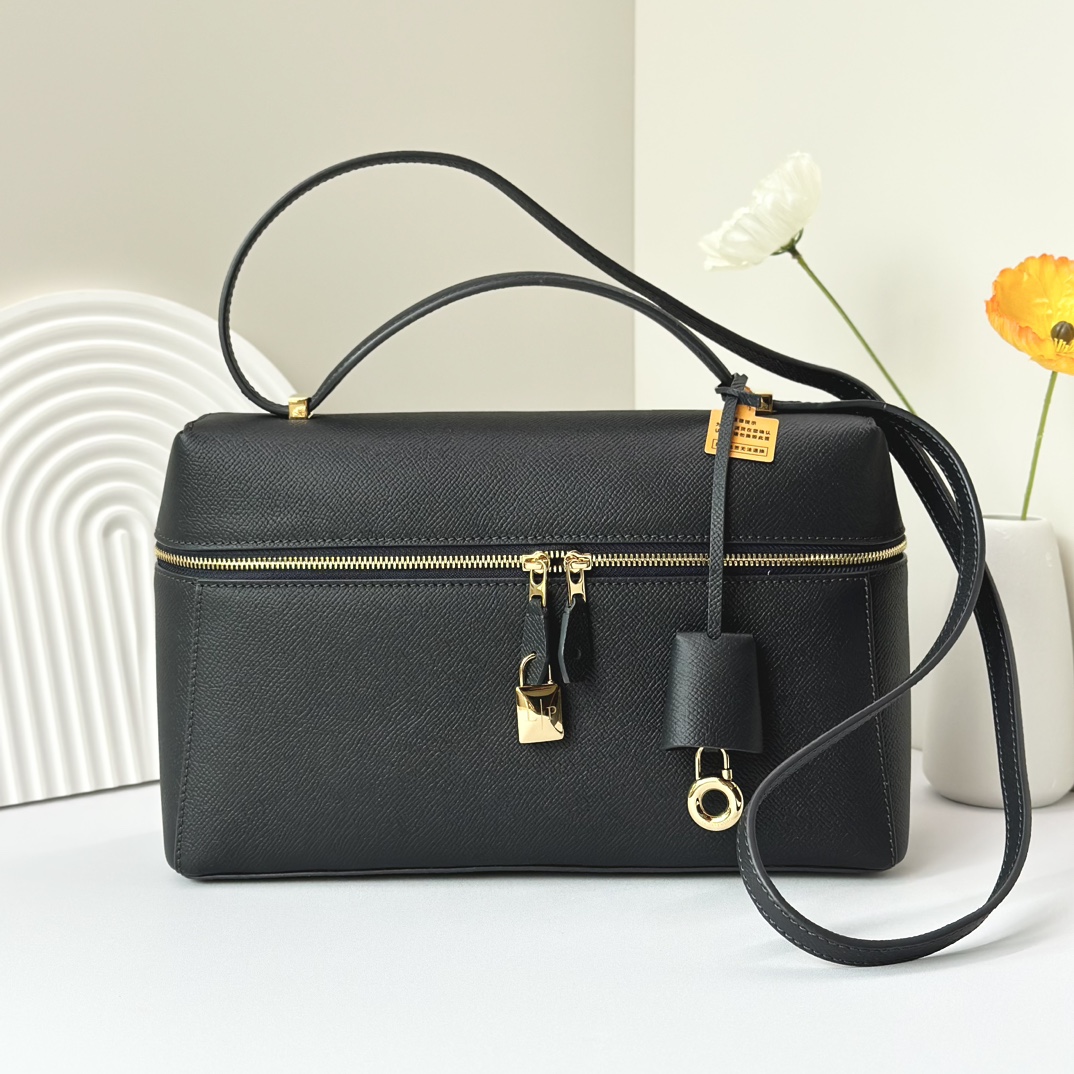 Loro Piana Extra Bag L27 Crossbody Bag FAO4759